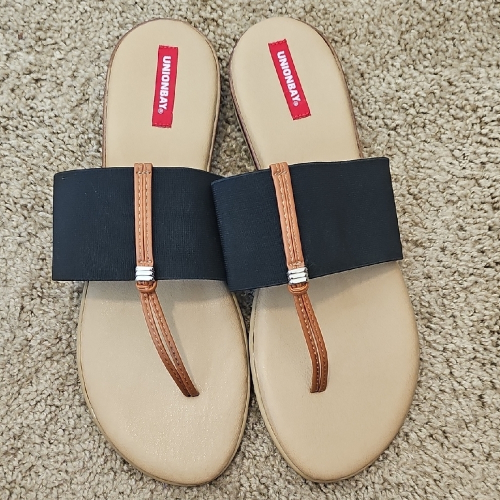 UNIONBAY Women's Black and‎ Brown Sandals